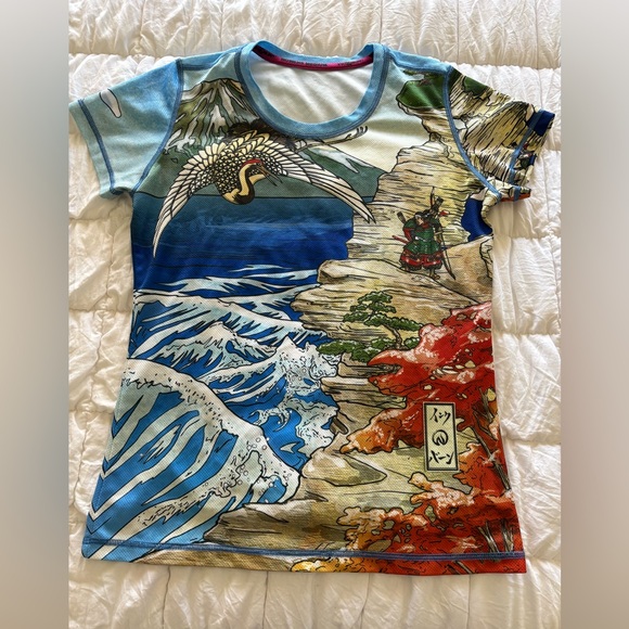 INKnBURN Tops - Inknburn woman’s “Ni” (Mystery Mural #2) tech